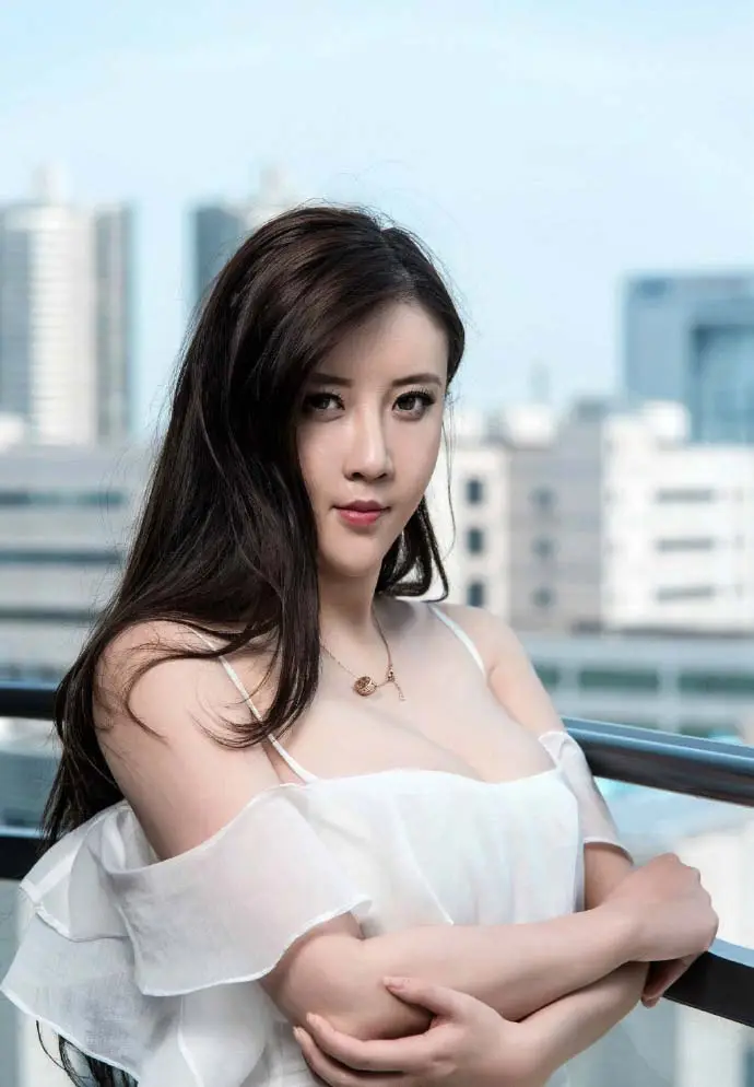 博尔塔拉佛山商务伴游香香的个人资料