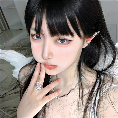 博尔塔拉伴游女生孛安春的资料